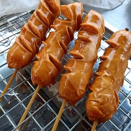 ใส้กรอกไก่หนังกรอบ