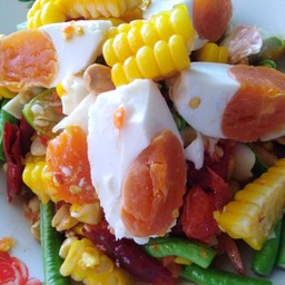 ตำข้าวโพดไข่เค็ม