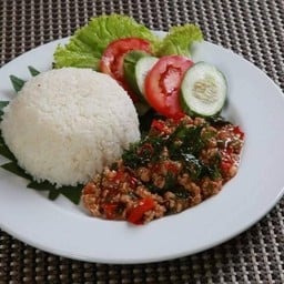 ข้าวผัดกะเพรา