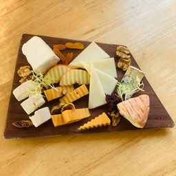The Connoisseur Cheese Platter