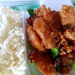 ข้าวหน้าผัดน้ำพริกเผา เลือกเนื้อสัตว์เอง