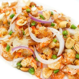 ยำกุ้งแห้ง