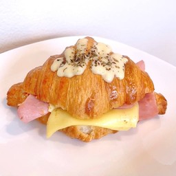 HAM & CHEESE CROISSANT