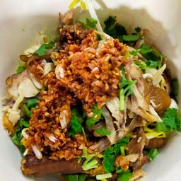 ก๋วยเตี๋ยวไก่มะระ(ลาดพร้าว83) ในซอยลาดพร้าว83