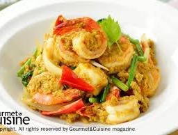 กุ้งผัดผงกระหรี่ (กับข้าว)