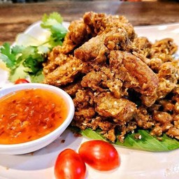ไส้อ่อนทอดกระเทียม