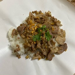 ข้าวล้นถ้วย