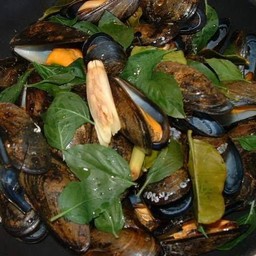 หอยอบสมุนไพร