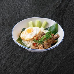 Stir-Fried Minced Pork With hot Basil leaves Thai Style