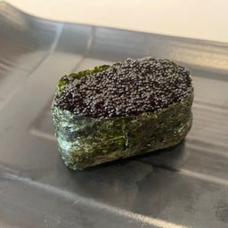 ซูชิไข่กุ้งดำ