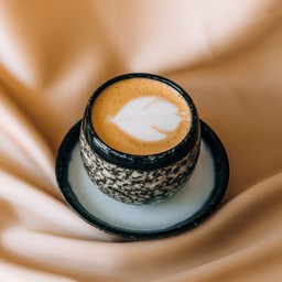 FLAT WHITE แฟลตไวท์