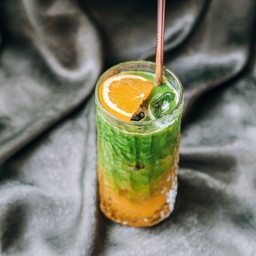 Iced Matcha Orange  มัทฉะน้ำส้ม