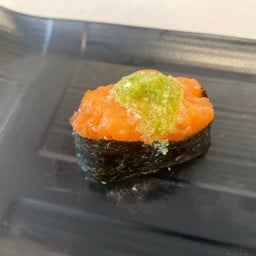 ซูชิแซลมอนแซ่บ