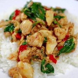 ข้าวกะเพราหมูชิ้น พิเศษ