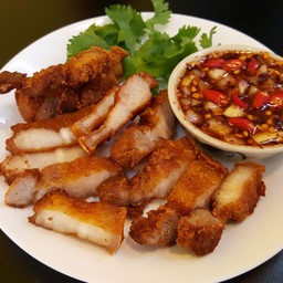 สามชั้นทอดน้ำปลา&น้ำจิ้มแจ่ว