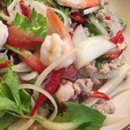 ยำวุ้นเส้นรวมมิตร