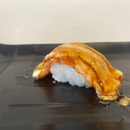 ซูชิแซลมอนเบอร์นซอสทาริยากิ