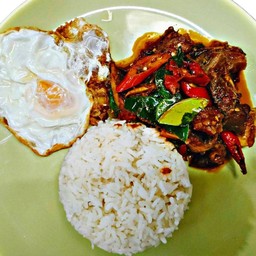 ผัดเผ็ด ราดข้าว