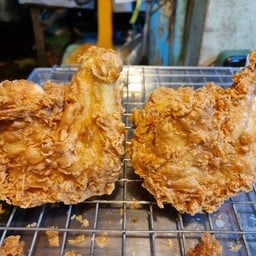 แก้วไก่ทอด ตลาดสดเทศบาล 3 อุตรดิตถ์
