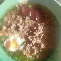ข้าวต้มหมูสับ