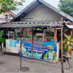 ร้านลาบหนองบัว เจ๊แดงสวนผัก