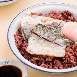 ข้าวหน้าซาบะย่างไข่ออนเซน