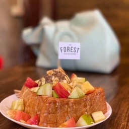 ขนมปังไอติม + ผลไม้