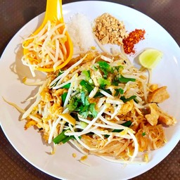 ผัดไทยไข่