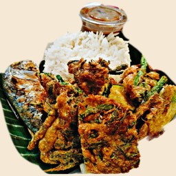 ชุดข้าวผักทอด+น้ำพริกกะปิมะนาวแท้