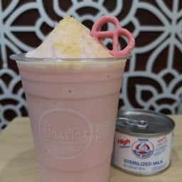นมหมีสตอเบอรี่xบิสกิตปั่น