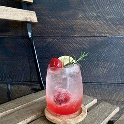 สตอเบอร์รี่โซดา