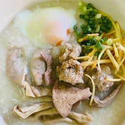 โจ๊กหมูใส่ไข่