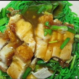 หมี่หยกหมูกรอบแห้ง