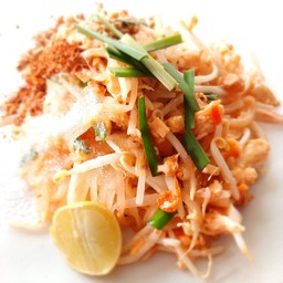 ผัดไท สุกี้ หน้า ลลิลา