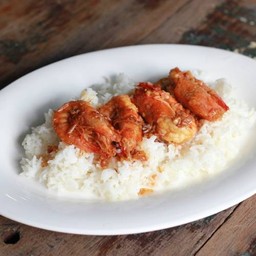 ข้าวกุ้งกระเทียม