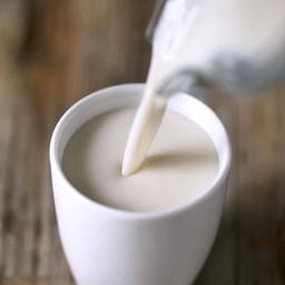 นมสดร้อน