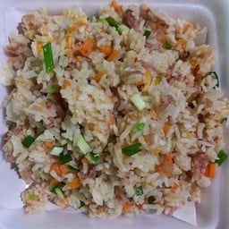 ข้าวผัดแหนมม