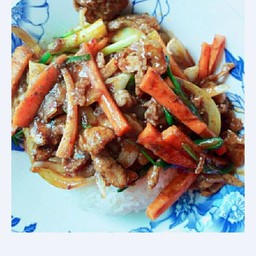 ผัดพริกเผารวมราดข้าว