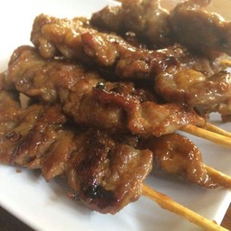 ข้าวเหนียวหมูปิ้งริมเล