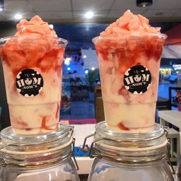 สมูตตี้ สตอเบอรี่ โยเกริต์