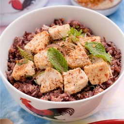 ข้าวหน้าลาบอกไก่