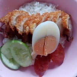ข้าวหมูกรอบ พิเศษ
