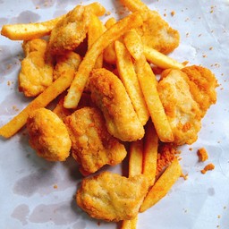 เบซเบซเฟรนฟายไก่เขย่า