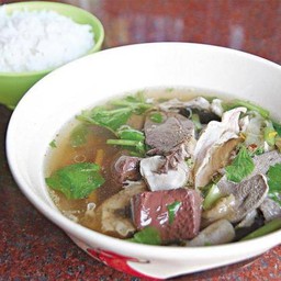 ต้มเลือดหมูธรรมดา+ข้าวสวย 15บาท ปกติ 74บาท ลดไปเลย เพียง 69บาท