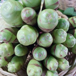 ฉัตรชญาห่อหมก&กล้วยเล็บมือนาง