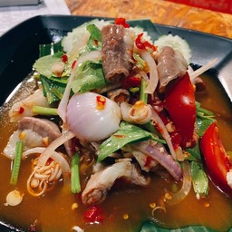 ยำไส้อ่อน