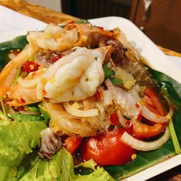 ยำวุ้นเส้นทะเล