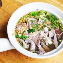 ต้มเลือดหมูพิเศษ