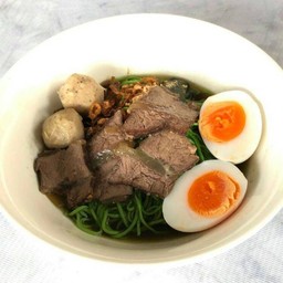 ก๋วยเตี๋ยวสเปเซียล เนื้อ อิ่มจุใจ