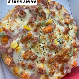 มโม้คกี้เบคอน